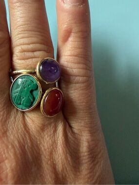 Authentic Gold TOUS Camee set of three stackable rings - Size 7